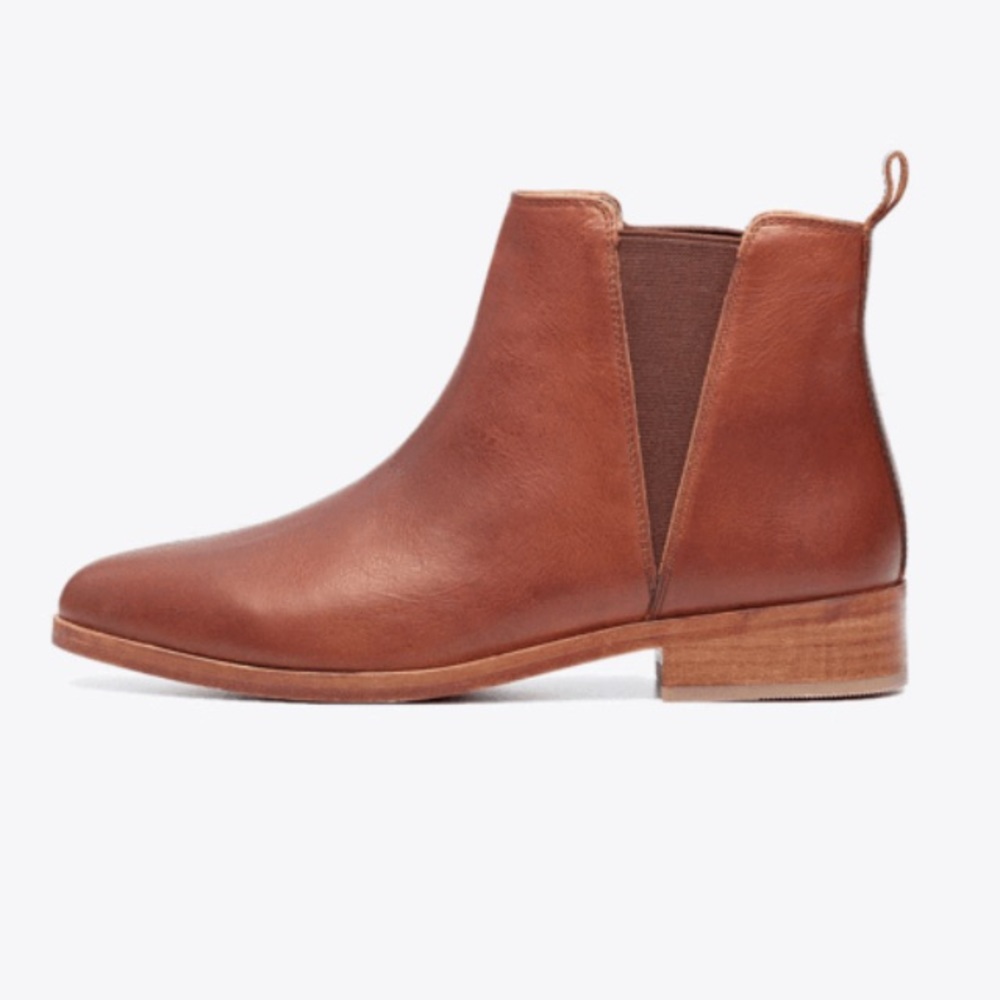 GORGEOUS Nisolo Ankle Chelsea Boot - Brandy
